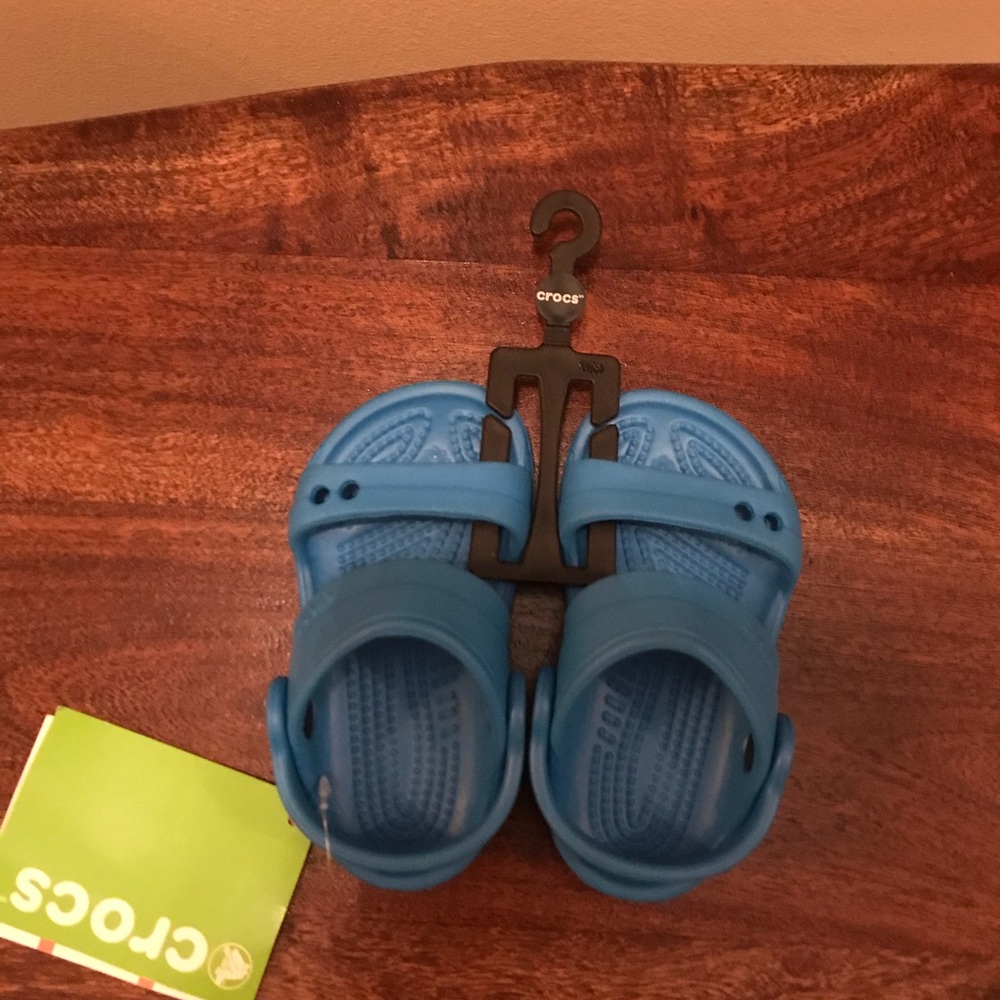 NWT Croc Sandals Toddler size 6